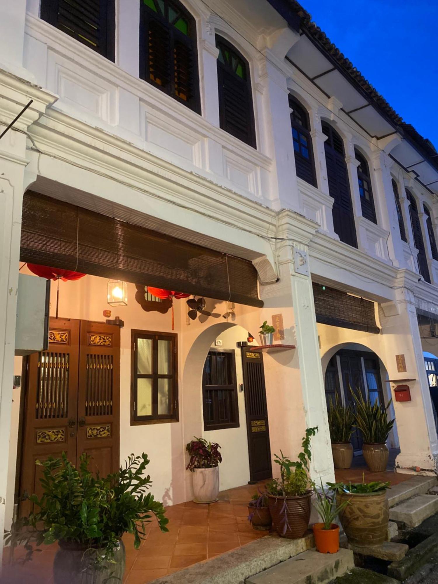 Homs Female Hostel Джорджтаун Экстерьер фото